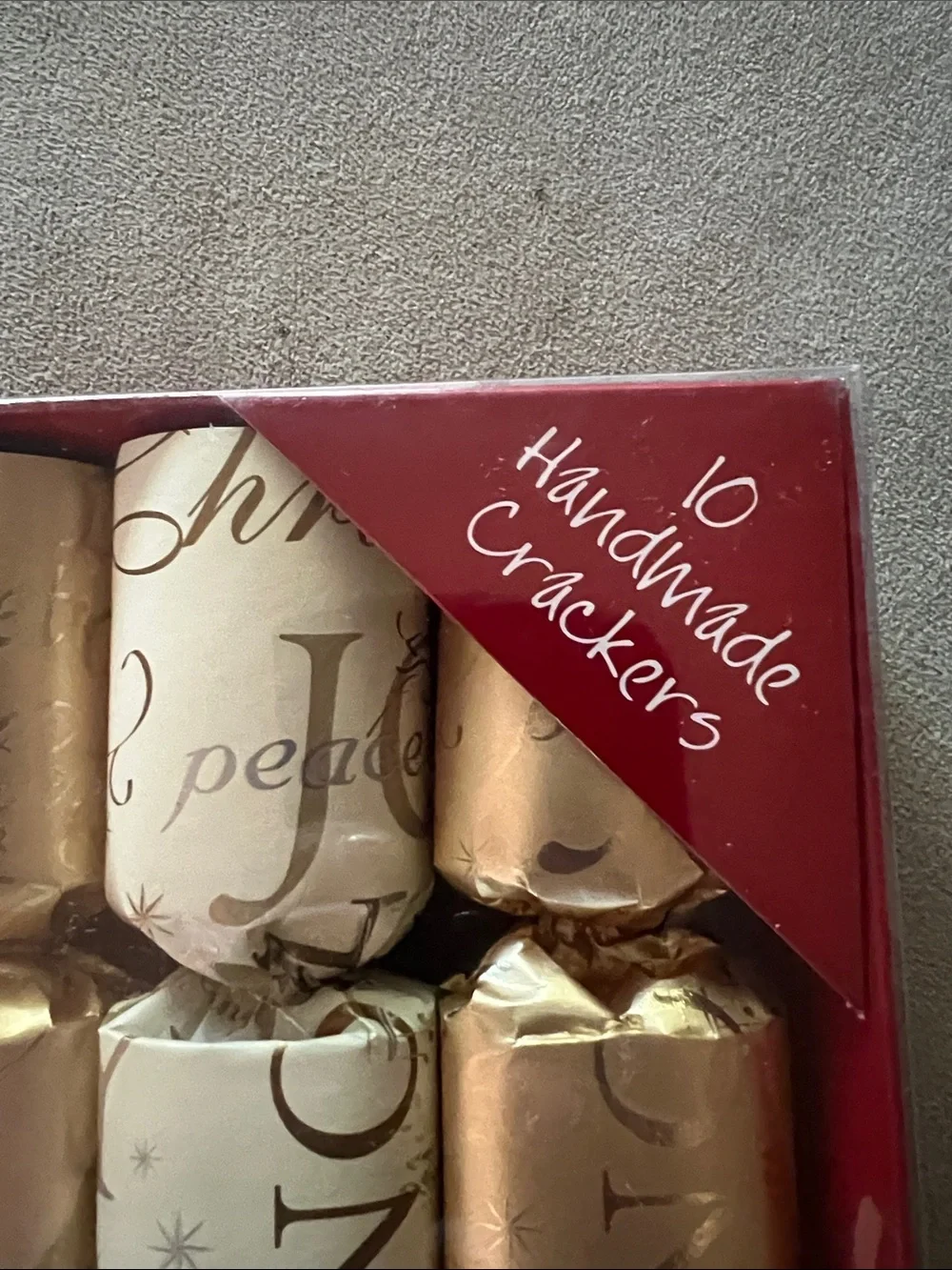 Gold & Cream Holiday Party Crackers - Set of 10